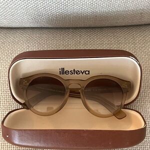 Illesteva Sunglasses Leonard